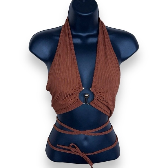 MEDIUM ROMWE BROWN RIBBED STRAPPY CROPPED CROP TOP  GOLD ACCENT BOHO - Picture 1 of 11